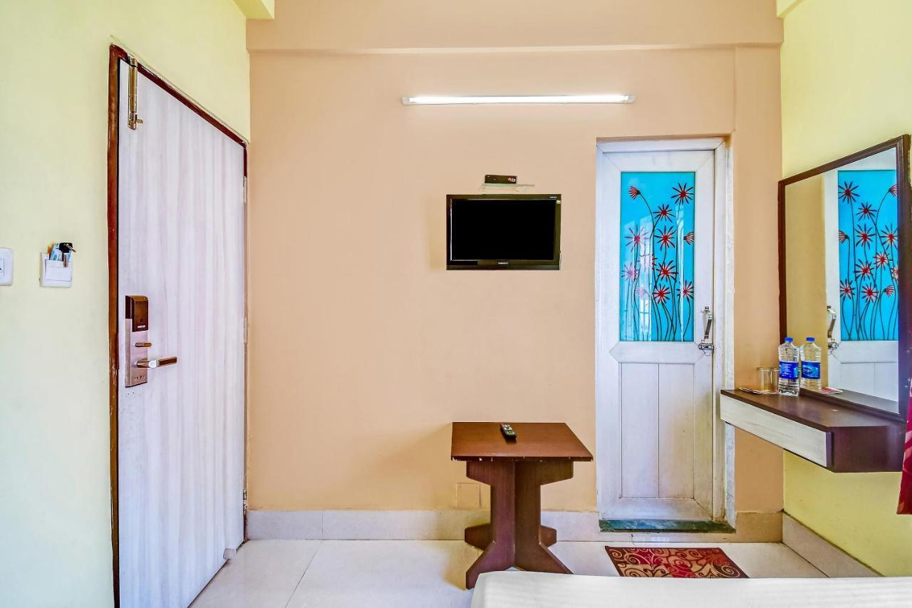 Capital O Kabita Guest House Near Acropolis Mall Kolkata Exterior photo