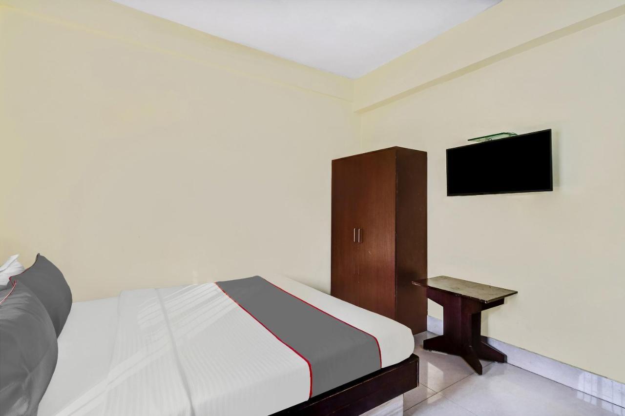 Capital O Kabita Guest House Near Acropolis Mall Kolkata Exterior photo