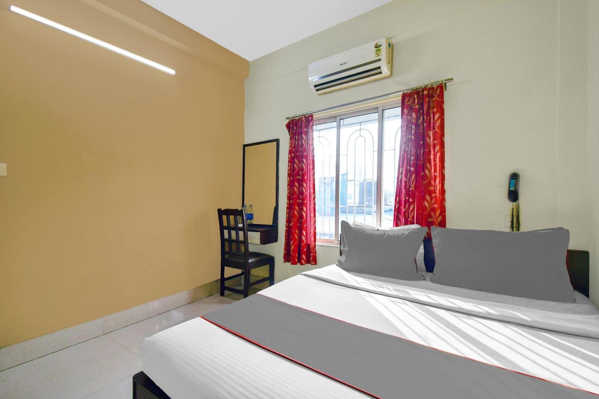 Capital O Kabita Guest House Near Acropolis Mall Kolkata Exterior photo