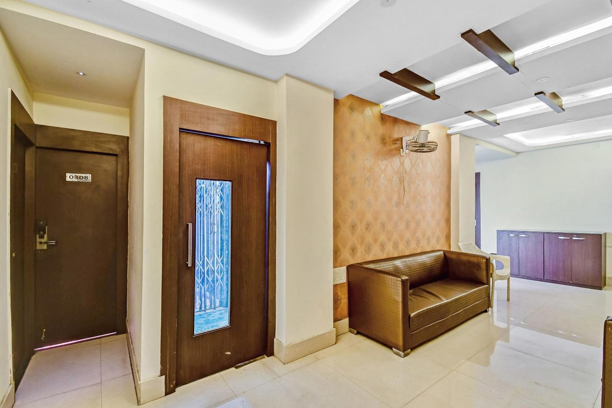 Capital O Kabita Guest House Near Acropolis Mall Kolkata Exterior photo